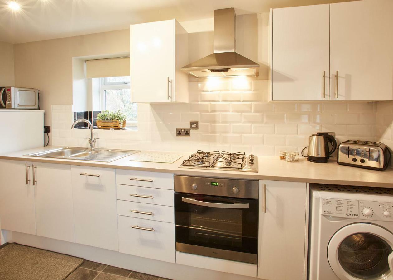 Host & Stay - Cosy Cottage Emley 외부 사진